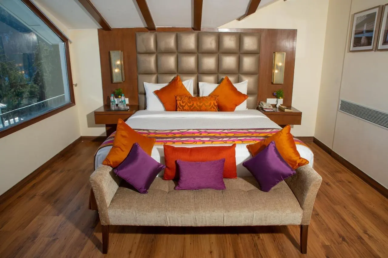 Royal Tulip Luxury Hotel, Kufri, Shimla 5*,